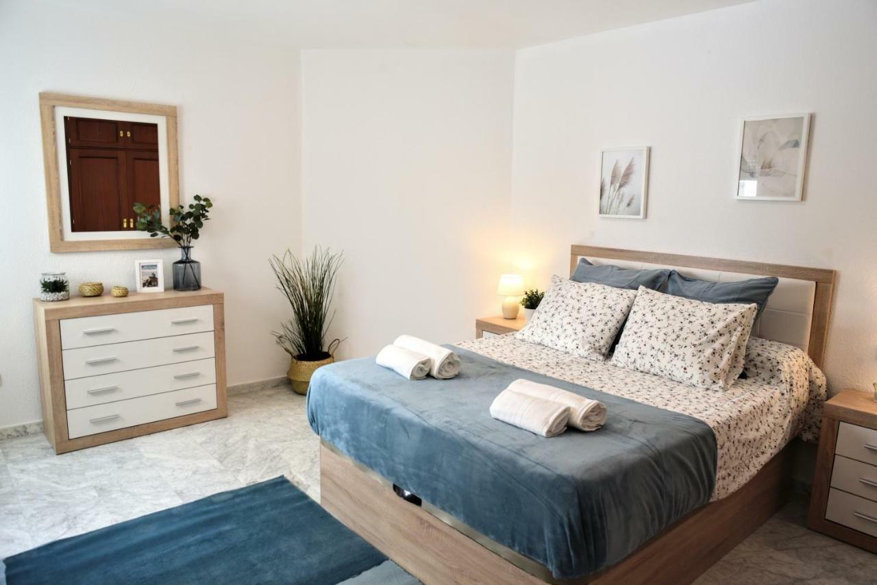 Homely Malaga Don Cristian Con Parking Privado Exteriér fotografie