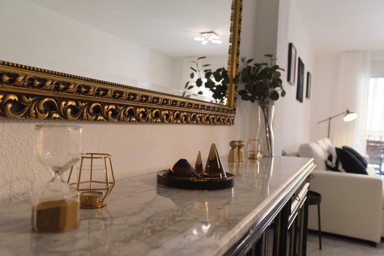 Homely Malaga Don Cristian Con Parking Privado Exteriér fotografie