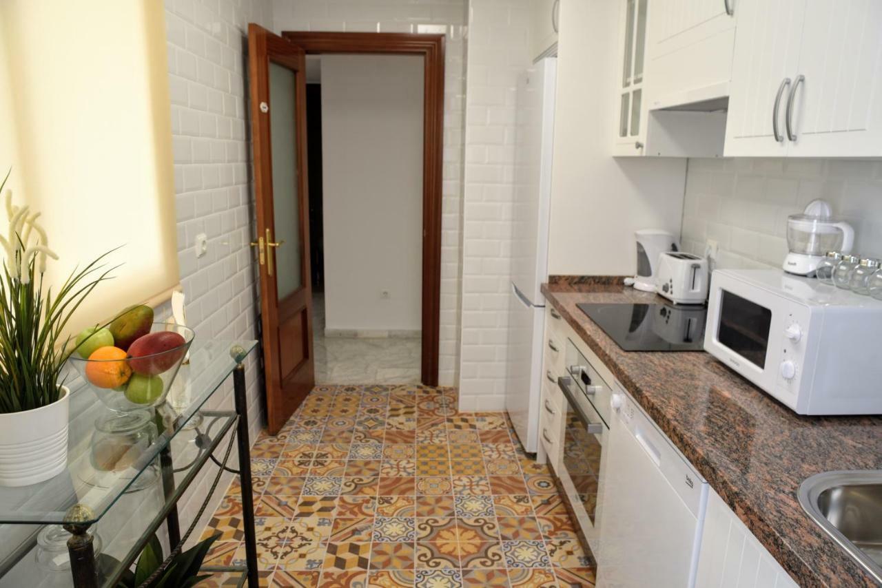 Homely Malaga Don Cristian Con Parking Privado Exteriér fotografie