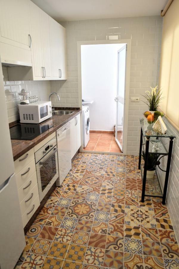 Homely Malaga Don Cristian Con Parking Privado Exteriér fotografie