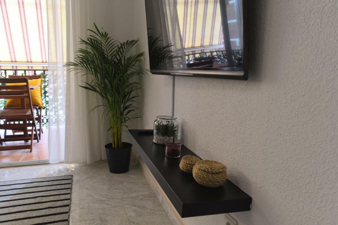 Homely Malaga Don Cristian Con Parking Privado Exteriér fotografie