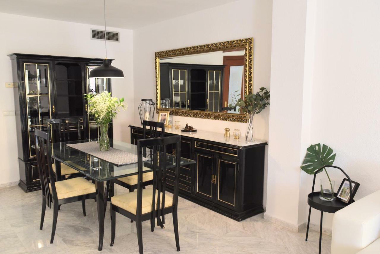 Homely Malaga Don Cristian Con Parking Privado Exteriér fotografie